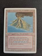 MTG Volcanic Island - Dual Land (light played), Ophalen of Verzenden, Gebruikt, Losse kaart