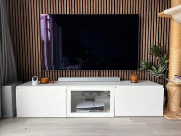 Tv meubel wit 180cm beschikbaar voor biedingen