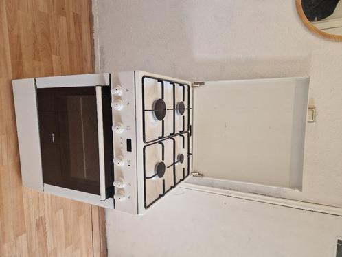 Gasfornuis Siemens wit, Witgoed en Apparatuur, Fornuizen, Gebruikt, Vrijstaand, Gas, 4 kookzones, 85 tot 90 cm, 60 cm of meer