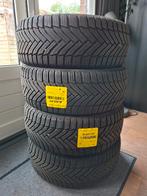 Michelin Winterbanden 215/45 R17, Auto-onderdelen, Banden en Velgen, Ophalen, 17 inch, Winterbanden, Band(en)