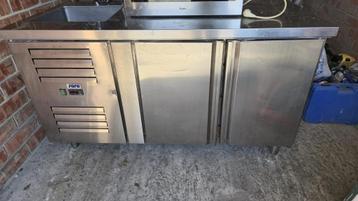 Boretti RVS koelkast wastafel en dampkap  beschikbaar voor biedingen