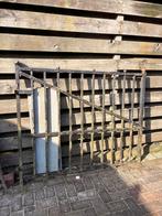 Oude ijzeren poort - 124 cm hoog, Met poort, Gebruikt, Ophalen of Verzenden, Sierhekwerk