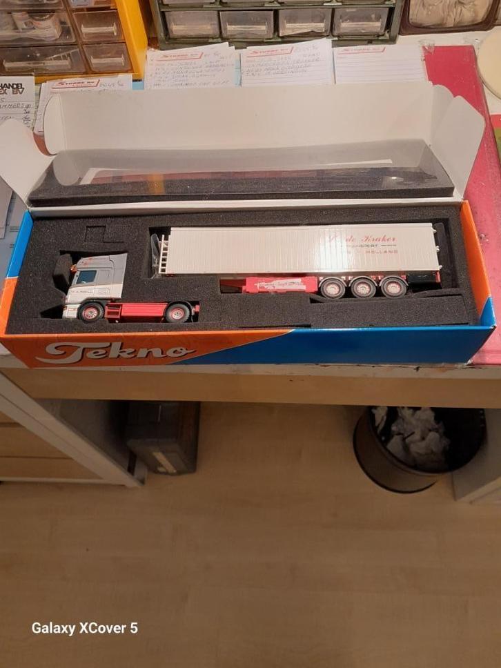 Scania 164 L V8 580, Hobby en Vrije tijd, Modelauto's | 1:50, Nieuw, Bus of Vrachtwagen, Tekno, Ophalen of Verzenden