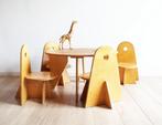 Houten vintage tafel met 4 stoeltjes. Retro, Apollo stijl, Kinderen en Baby's, Kinderkamer | Tafels en Stoelen, Ophalen, Rolf