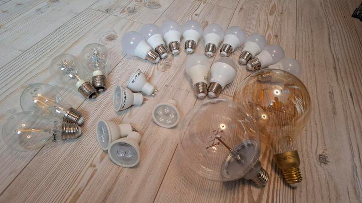 Grote partij ledlampen. E27 en GU10 - IKEA, Philips enz., Huis en Inrichting, Lampen | Losse lampen, Zo goed als nieuw, Led-lamp