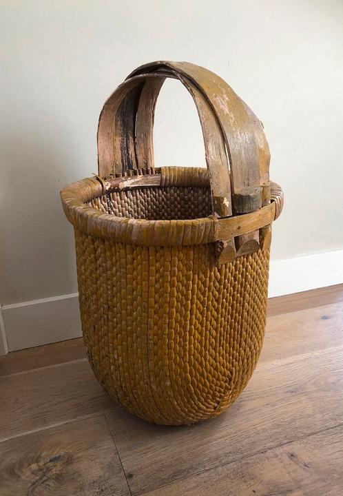 Chinese gele plukmand, Huis en Inrichting, Woonaccessoires | Schalen en Manden, Gebruikt, Mand, Overige vormen, Overige materialen