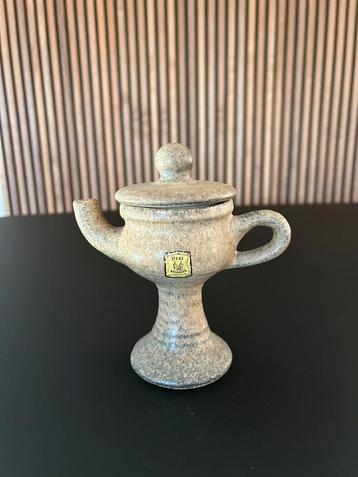 Vintage Vest Keramiek Zandkleurig Kannetje beschikbaar voor biedingen