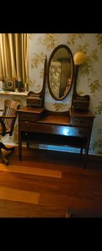 keurig onderhouden antieke toilettafel, Antiek en Kunst, Antiek | Meubels | Kasten, Ophalen of Verzenden