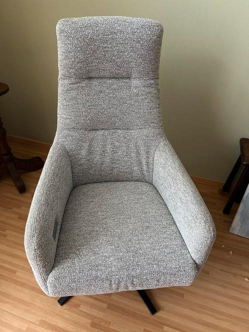 Elektrisch verstelbare fauteuil , paar maand oud, Huis en Inrichting, Stoelen, Zo goed als nieuw, Eén, Stof, Ophalen