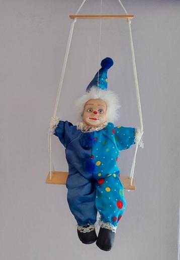 Twee clowntjes. beschikbaar voor biedingen