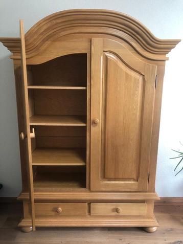 Blank eiken toog kast met 3 schappen en 2 lades, 208x142x 58 beschikbaar voor biedingen