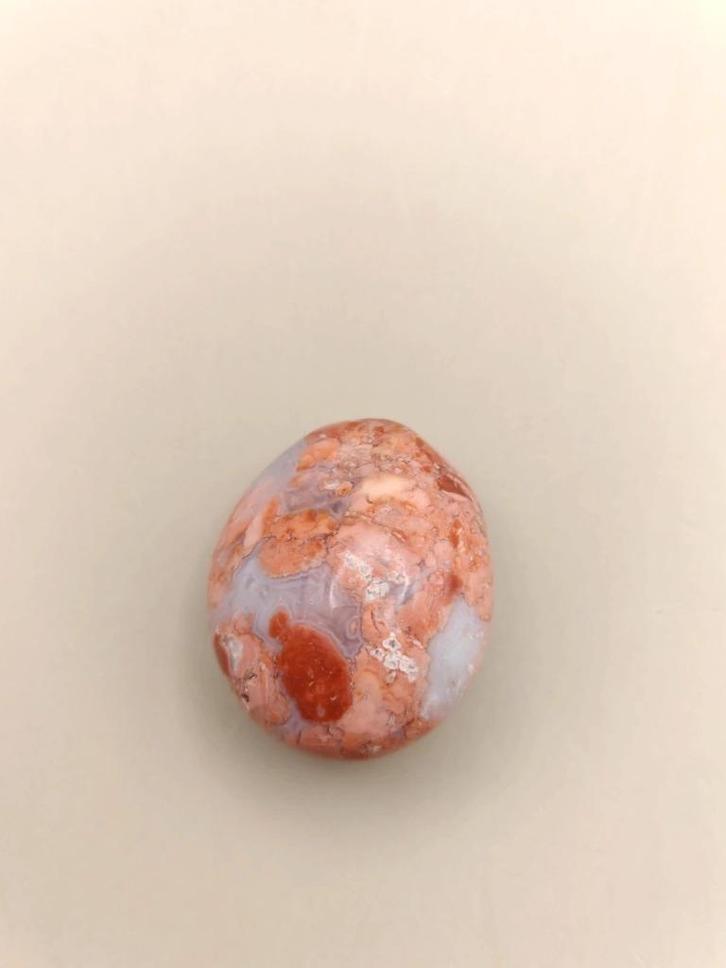Bloemagaat Trommelsteen – 44 gram - Zachte kleuren, Verzamelen, Mineralen en Fossielen, Mineraal, Ophalen of Verzenden