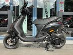 Piaggio Zip black on black 10654 KM 1e EIG., Ophalen, Maximaal 45 km/u, Zip, Zo goed als nieuw