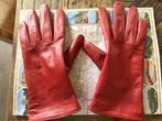Handschoenen, Leer, mt M rood dames,elegant., Ophalen of Verzenden, Zo goed als nieuw, Sjaal