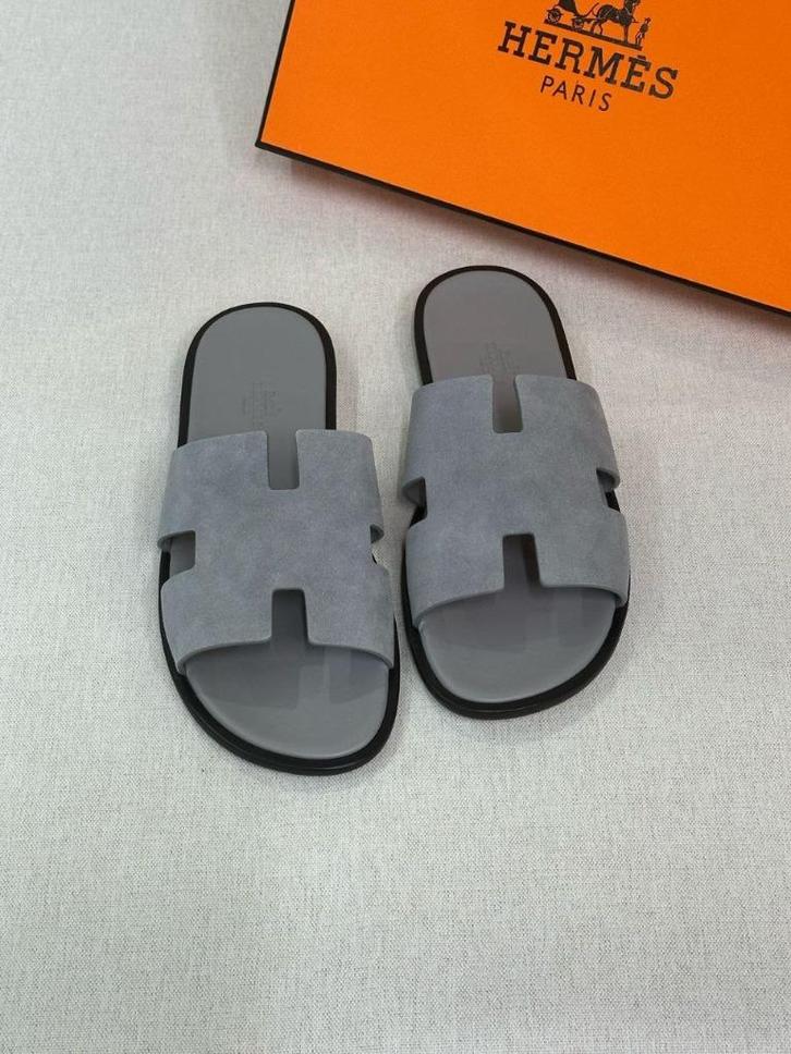 Hermes Slippers, Kleding | Dames, Schoenen, Nieuw, Sneakers of Gympen, Ophalen of Verzenden