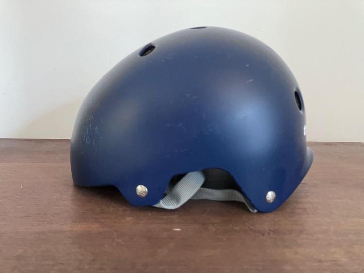 Triple Eight Helm kind step s/m, Hobby en Vrije tijd, Overige Hobby en Vrije tijd, Gebruikt, Ophalen