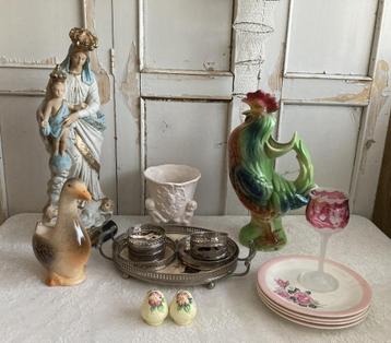 Brocante Mariabeeld - Kan Haan - bloempotje - Dienblaadje beschikbaar voor biedingen