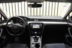 Volkswagen Passat Variant 1.4 TSI GTE NIEUWE ACCU Trekhaak 2, Auto's, Volkswagen, Stof, Gebruikt, Blauw, LED verlichting