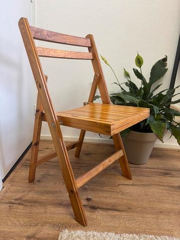 Houten Inklap Stoel beschikbaar voor biedingen