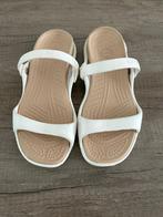 Witte slippers van Crocs, Kleding | Dames, Schoenen, Gedragen, Ophalen of Verzenden, Wit