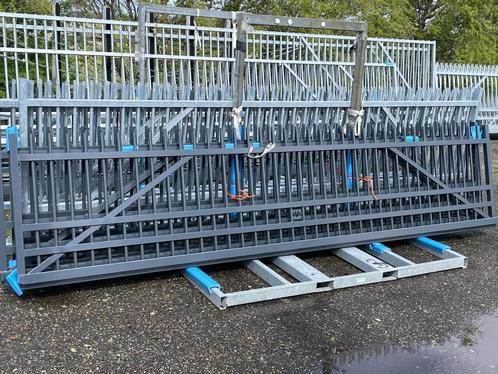 Schuifpoort 4 mtr doorgang NIEUW  ( de laatste), Tuin en Terras, Tuinpoorten, Nieuw, Schuifpoort, 100 tot 150 cm, 200 cm of meer