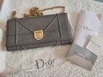 Dior tas wallet on a chain, Ophalen of Verzenden, Zo goed als nieuw, Grijs, Schoudertasje