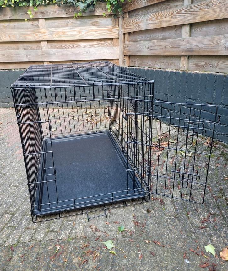 Bench van 90 cm met 2 deurtjes, Dieren en Toebehoren, Hondenhokken, Zo goed als nieuw, 65 tot 100 cm, 75 tot 110 cm, Ophalen