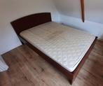 Tweepersoonsbed (IKEA) 200x140, Huis en Inrichting, Slaapkamer | Bedden, Gebruikt, Bruin, 140 cm, Hout