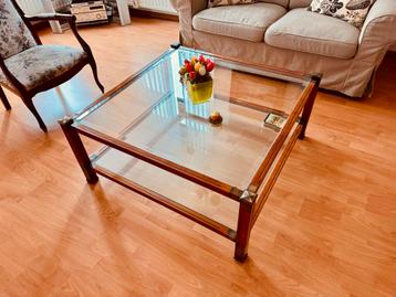 Klassieke Salontafel Kersenhout beschikbaar voor biedingen