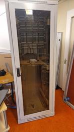 server kast / ServerRack 19 inch full size met inrichting, Ophalen, Gebruikt, Glas, Plaatstaal