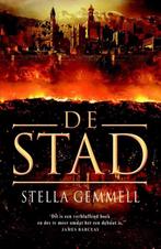 De stad - Stella Gemmel.  paperback Prijs 5,00, Stella Gemmel., Wereld overig, Ophalen of Verzenden, Zo goed als nieuw
