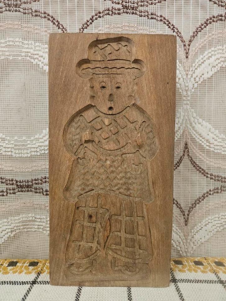 Speculaasplank jongen met hoed - 14,5 x 30 cm, Antiek en Kunst, Antiek | Keukenbenodigdheden, Ophalen of Verzenden