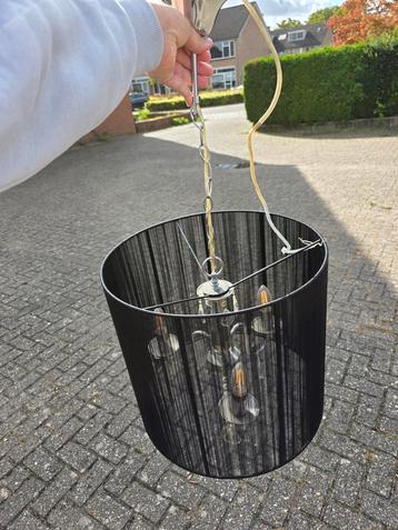 Moderne Plafondlamp met Zwarte Kap - Zo Goed Als Nieuw beschikbaar voor biedingen