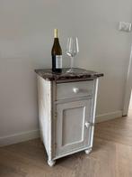 Brocante kastje met rood marmeren blad, Antiek en Kunst, Antiek | Meubels | Kasten, Ophalen