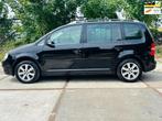 Volkswagen Touran 2.0-16V FSI Trendline, Stof, Gebruikt, Zwart, 4 cilinders