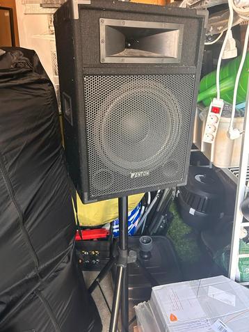 Fenton Actieve Speaker 600W + Standaard beschikbaar voor biedingen