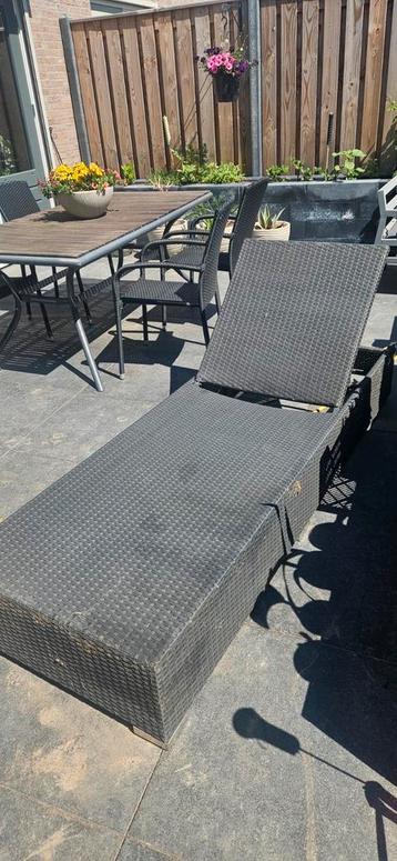 Te koop ligbed beschikbaar voor biedingen