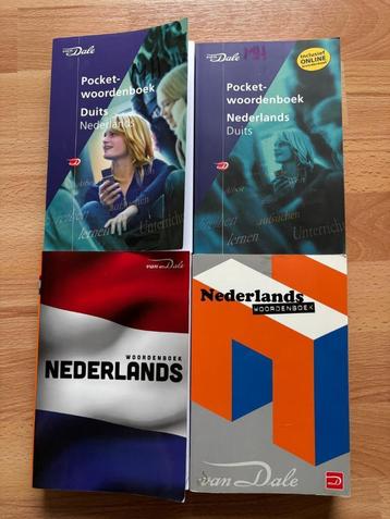 Diverse woordenboeken beschikbaar voor biedingen
