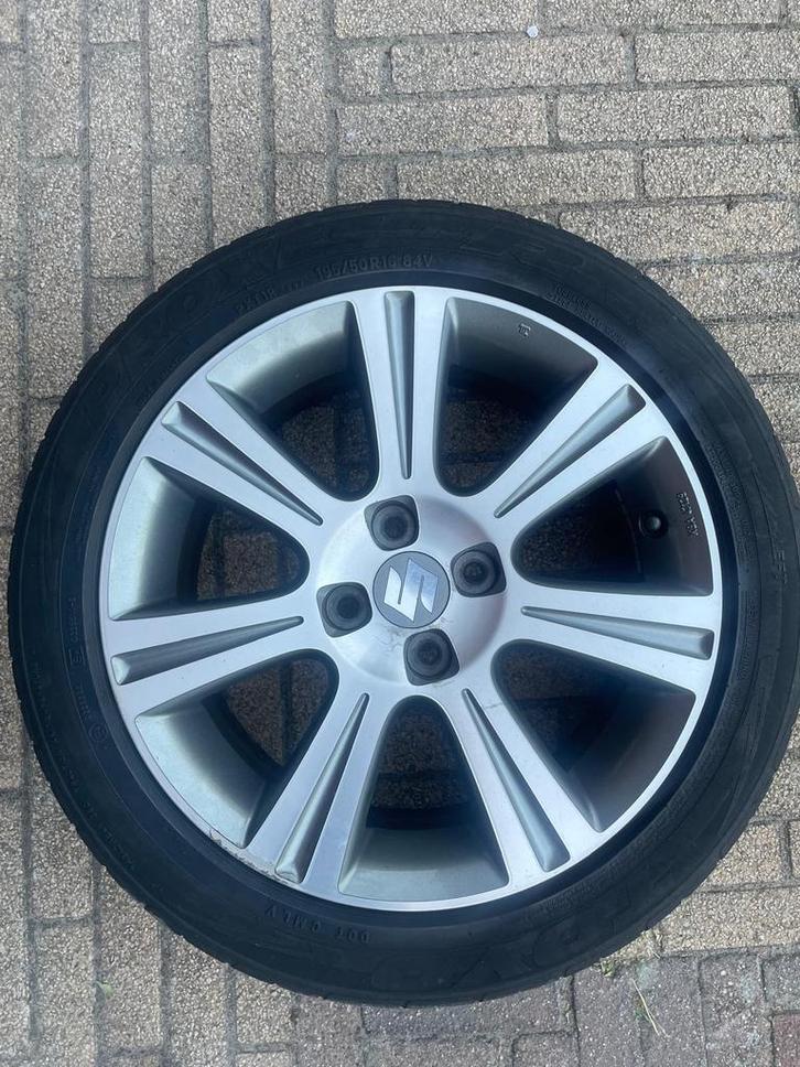 16 Inch 4x100 ORIGINEEL SUZUKI Velgen+Zomerbanden, Auto diversen, Autosport-onderdelen, Gebruikt, Ophalen