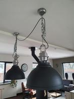 2 industriële hanglampen, kwantum, Huis en Inrichting, Lampen | Hanglampen, Zo goed als nieuw, Ophalen