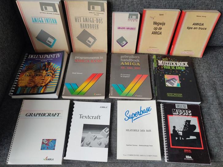 Amiga boeken, Computers en Software, Vintage Computers, Ophalen of Verzenden