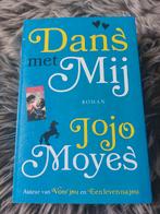 Roman • Jojo Moyes - Dans met mij, Boeken, Ophalen of Verzenden, Zo goed als nieuw, Jojo Moyes