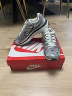 Nike P6000 Metallic Silver, Kleding | Heren, Ophalen of Verzenden, Zo goed als nieuw, Blauw