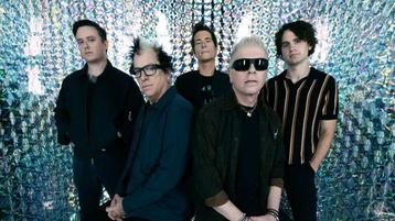 The Offspring, Antwerpen beschikbaar voor biedingen