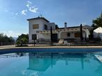 Heerlijk vakantiehuis in regio Valencia met zwembad, Vakantie, 8 personen, 4 of meer slaapkamers, Open haard, Landelijk