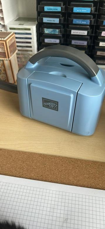 Stampin’Up stansmachine klein beschikbaar voor biedingen