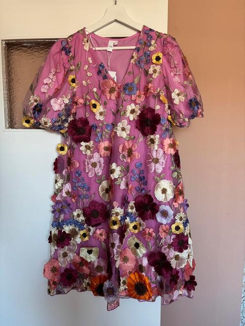 Prachtige lila jurk met tule en bloemen NIEUW 36, Kleding | Dames, Jurken, Nieuw, Maat 36 (S), Paars, Knielengte, Ophalen of Verzenden