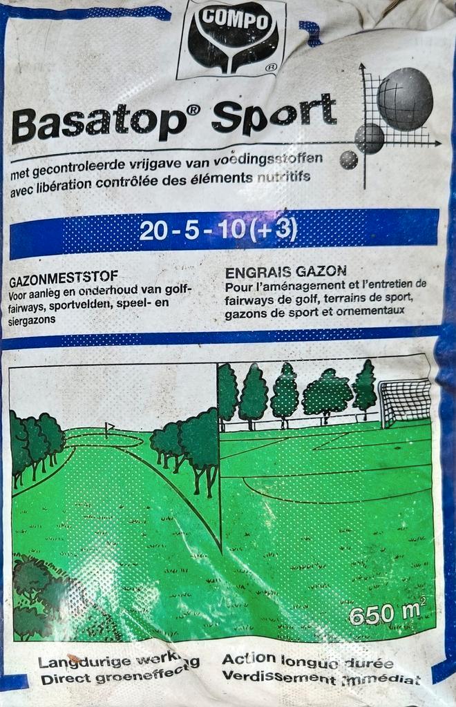 Compo Basatop Sport Gazonmeststof 20kg, Tuin en Terras, Aarde en Mest, Kunstmest, Ophalen of Verzenden