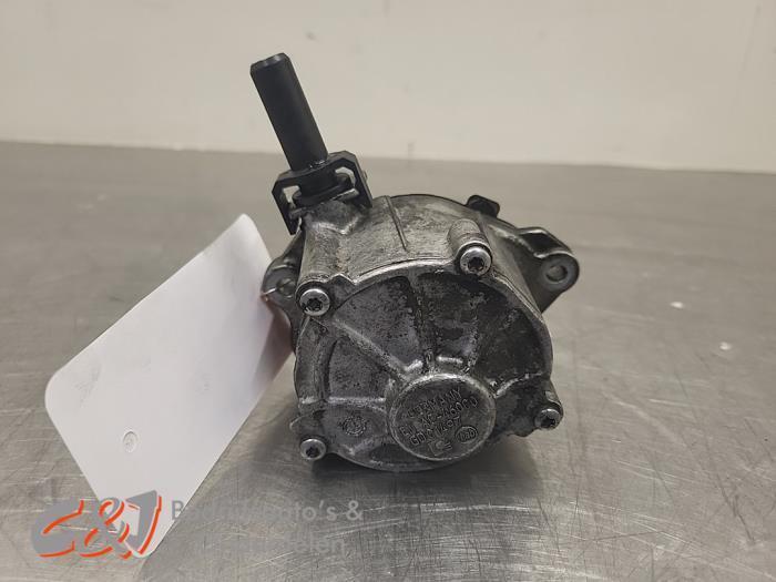 Vacuumpomp (Diesel) van een Mercedes Vito, Auto-onderdelen, Motor en Toebehoren, Mercedes-Benz, Gebruikt, 3 maanden garantie, Ophalen of Verzenden