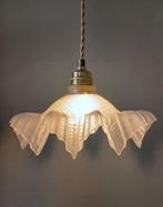 Vintage franse frosted glazen hanglamp in Clichy stijl., Ophalen of Verzenden, Zo goed als nieuw, Glas, 75 cm of meer